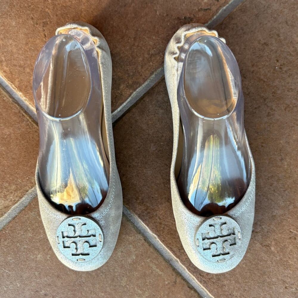 Tory Burch "Minnie" Leather Travel Ballet Flats w Metallic Silver Finish size 8 - Picture 14 of 15